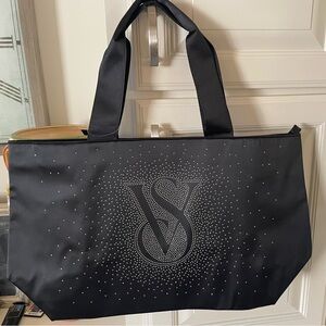 Victoria Secret Holiday 2024 Sparkle Glitter Zip Close Toto